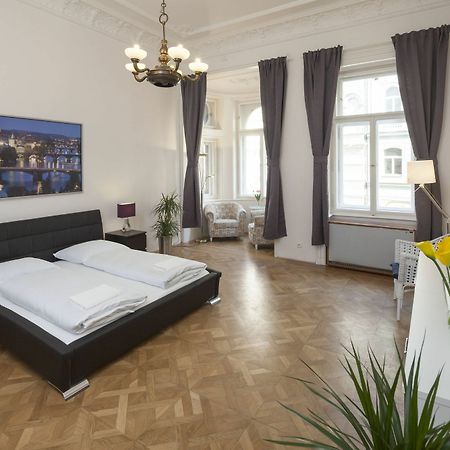 Capital Apartments Прага Екстер'єр фото
