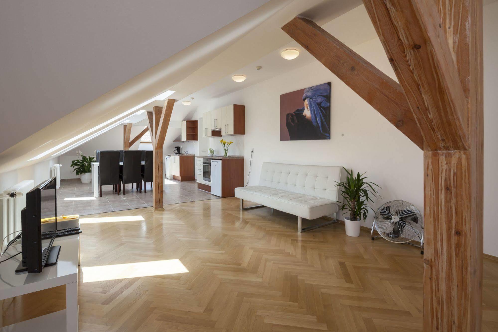 Capital Apartments Прага Екстер'єр фото