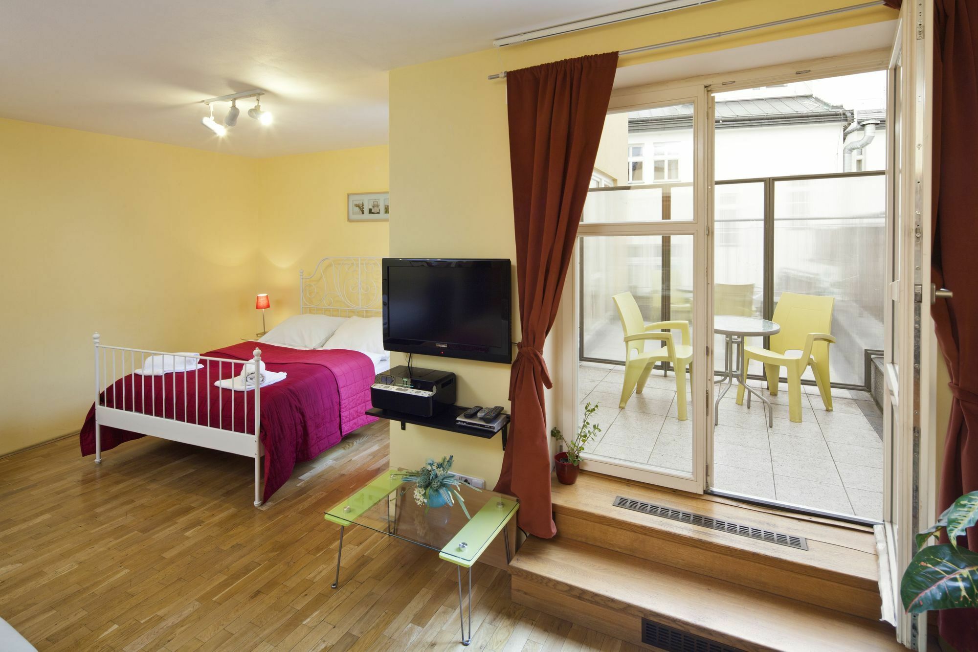 Capital Apartments Прага Екстер'єр фото