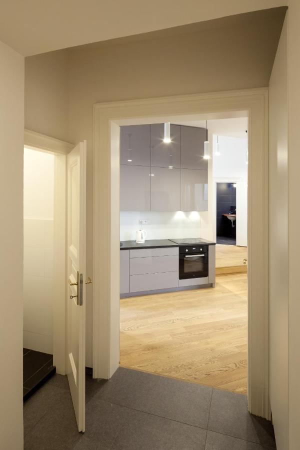 Capital Apartments Прага Екстер'єр фото